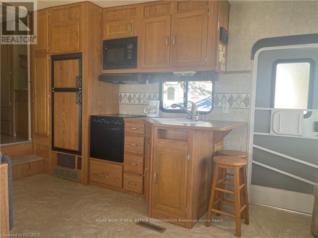2 - 9 Tamarac Road, Northern Bruce Peninsula, Ontario  N0H 2R0 - Photo 2 - X10850638