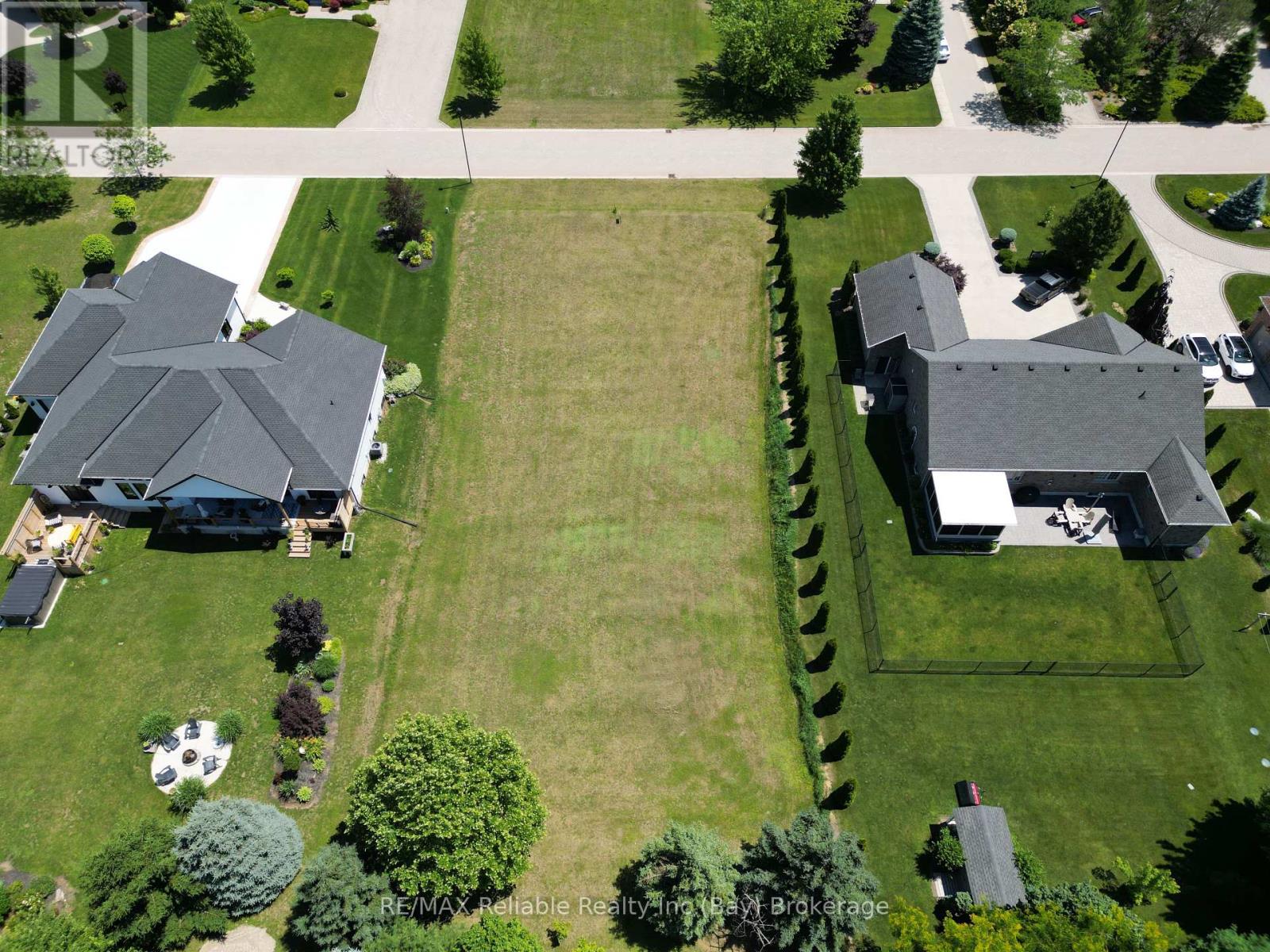 19 Carriage Lane, Bluewater, Ontario  N0M 1G0 - Photo 10 - X10780742