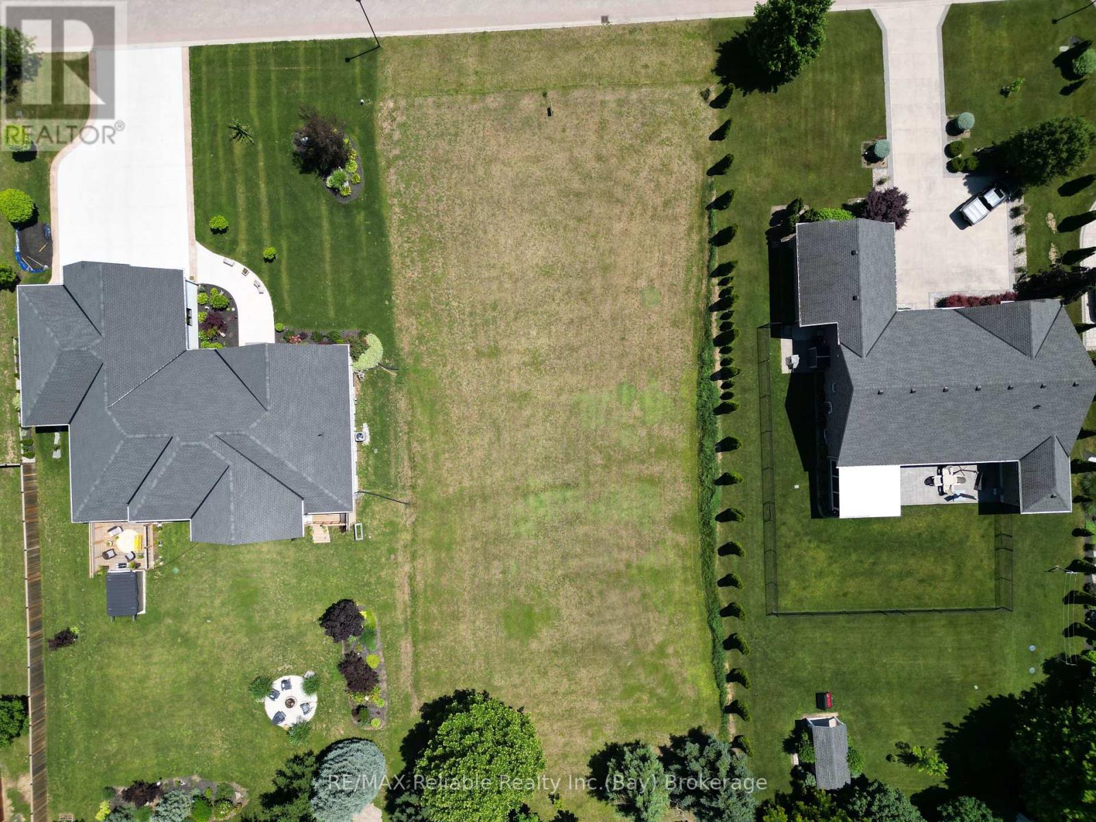 19 Carriage Lane, Bluewater, Ontario  N0M 1G0 - Photo 9 - X10780742