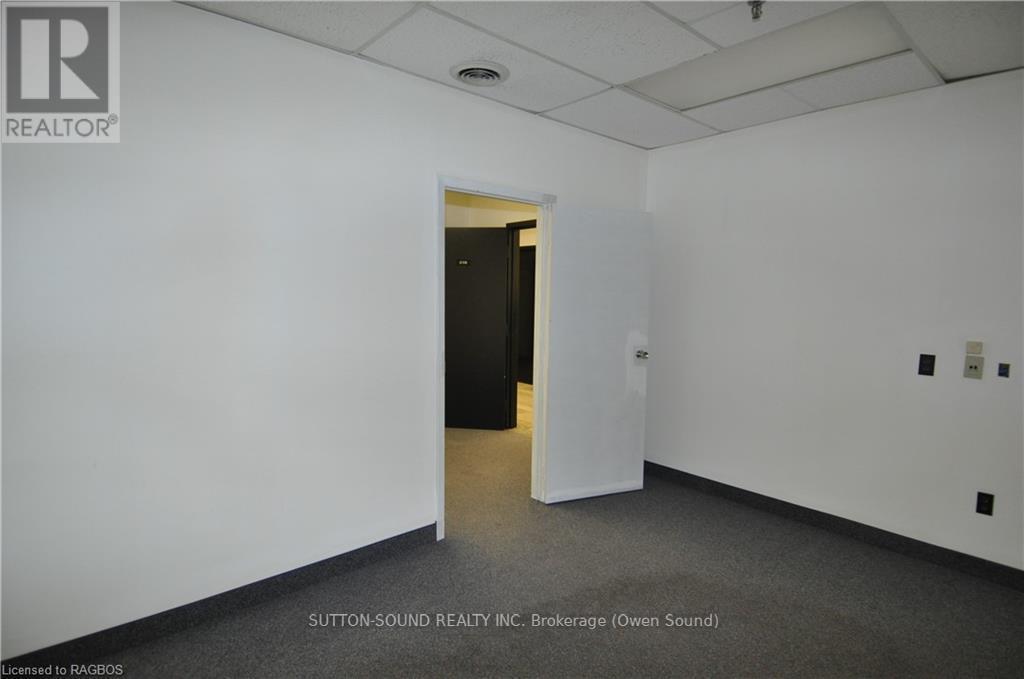 215b - 945 3rd Avenue E, Owen Sound, Ontario  N4K 2K8 - Photo 4 - X10851643