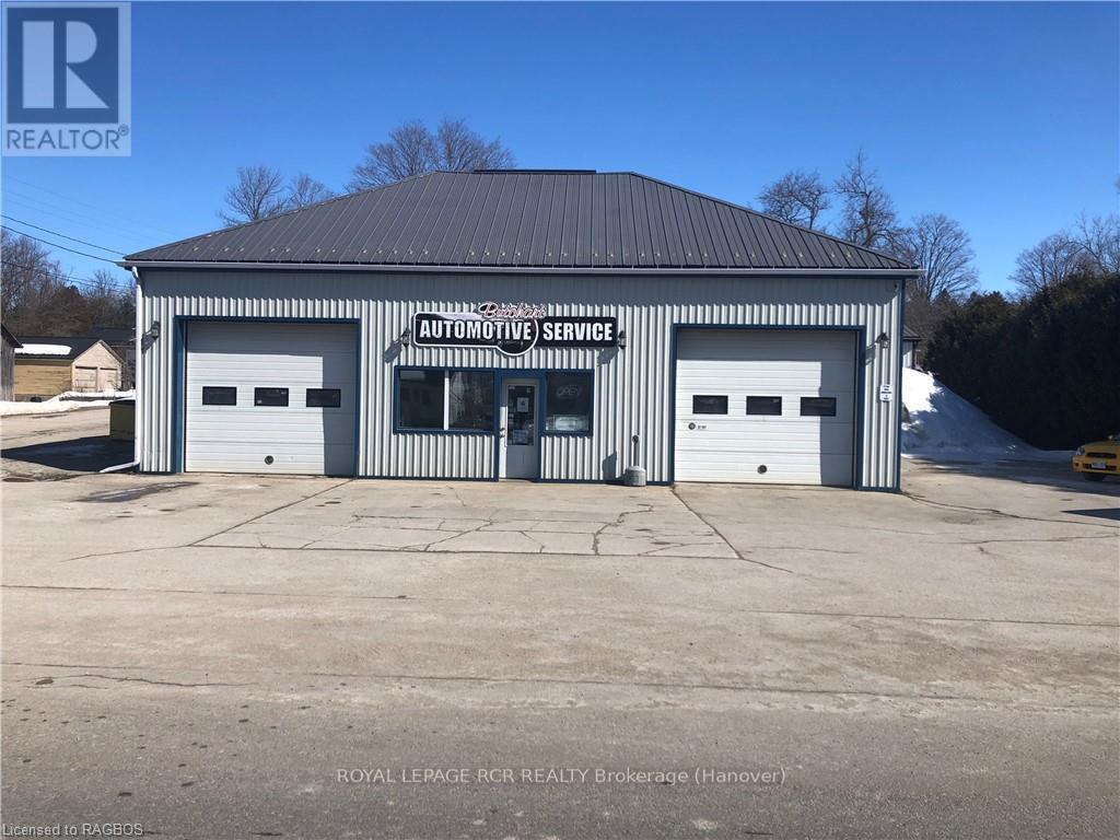 343 David Winkler Parkway, West Grey, Ontario  N0G 2M0 - Photo 1 - X10849185