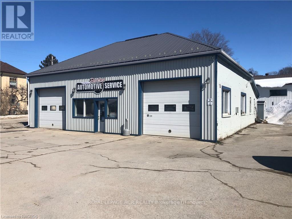 343 David Winkler Parkway, West Grey, Ontario  N0G 2M0 - Photo 2 - X10849185