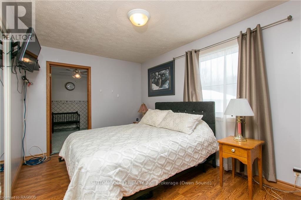 150 Sir Johns Crescent, Georgian Bluffs, Ontario  N0H 2K0 - Photo 27 - X10848085