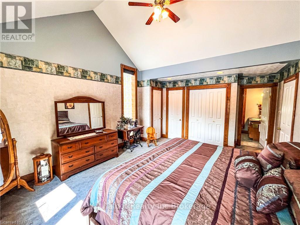 81276 Westmount Line, Ashfield-Colborne-Wawanosh, Ontario  N7A 3Y2 - Photo 14 - X10780732