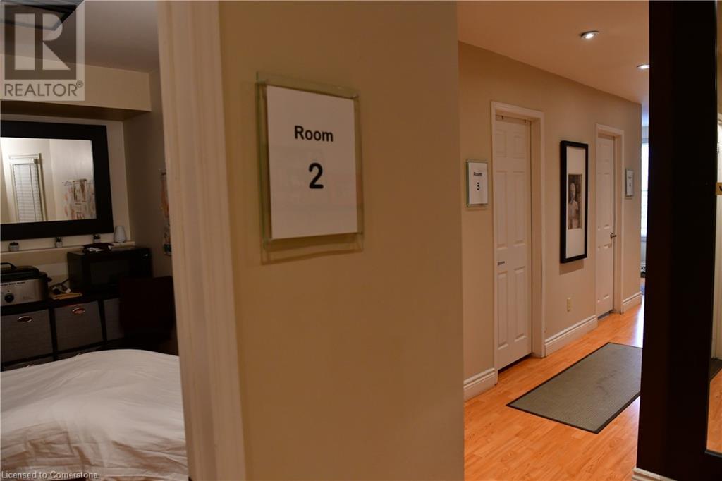 265 Queen Street S, Mississauga, Ontario  L5M 1L9 - Photo 13 - 40566555