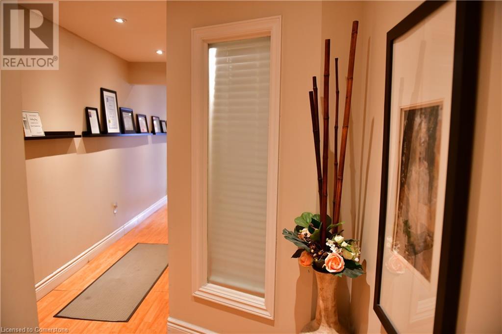 265 Queen Street S, Mississauga, Ontario  L5M 1L9 - Photo 7 - 40566555