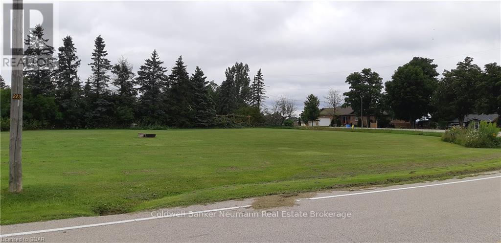 70 HEAD STREET, Mapleton, Ontario