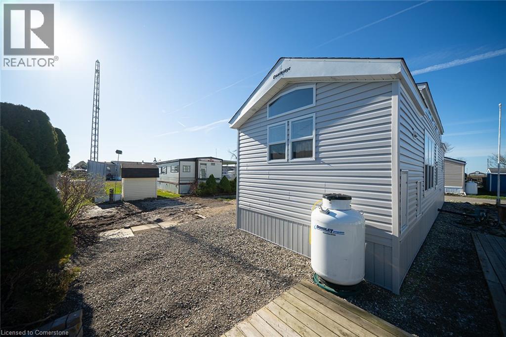 92 Clubhouse Road Unit# 20, Turkey Point, Ontario  N0E 1T0 - Photo 4 - 40572507