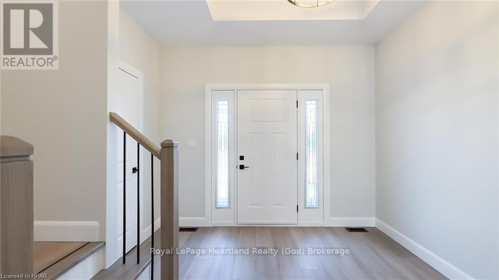 441 Coast Drive, Goderich, Ontario  N7A 0C3 - Photo 3 - X10779939