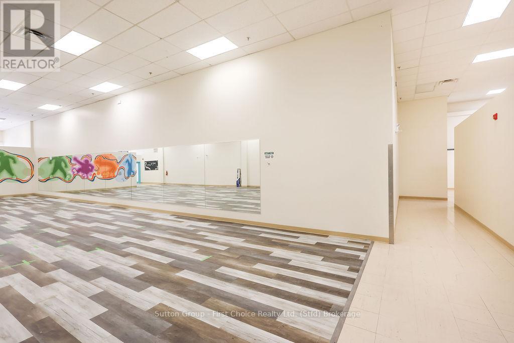 B - 65 Albert Street, Stratford, Ontario  N5A 3K2 - Photo 13 - X10780079