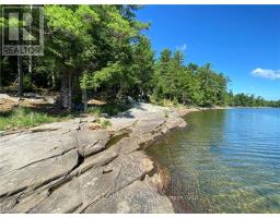 7 MOWAT, Carling, Ontario