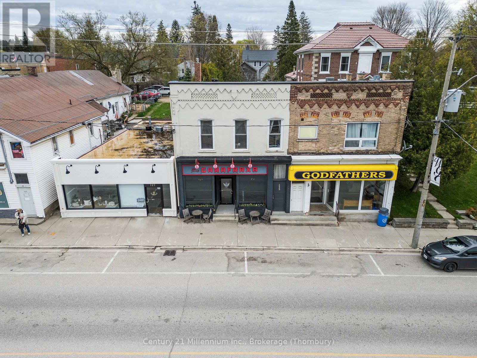 131-133 GARAFRAXA STREET S, West Grey, Ontario