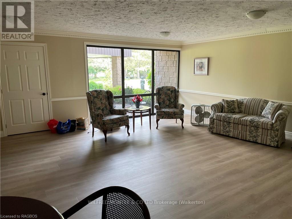 303 - 125 Hinks Street, Brockton, Ontario  N0G 2V0 - Photo 12 - X10845692