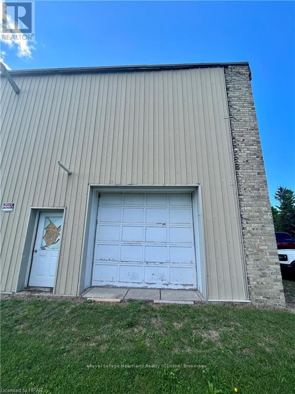 135 Irwin Street, Central Huron, Ontario  N0M 1L0 - Photo 3 - X10782218
