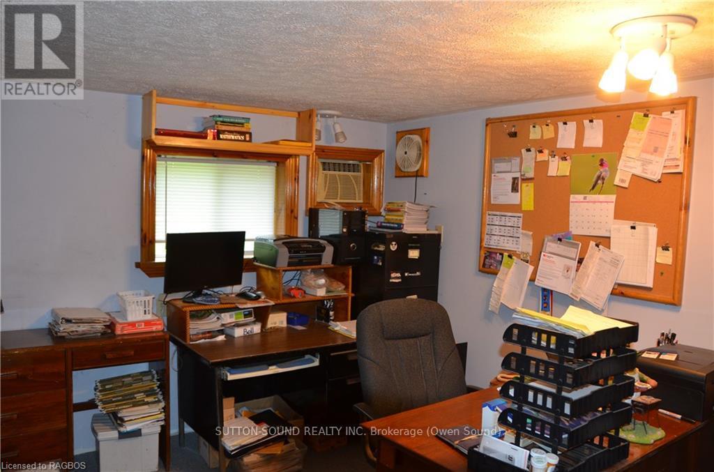 402432 Grey Road 4, West Grey, Ontario  N0H 1R0 - Photo 37 - X10850112