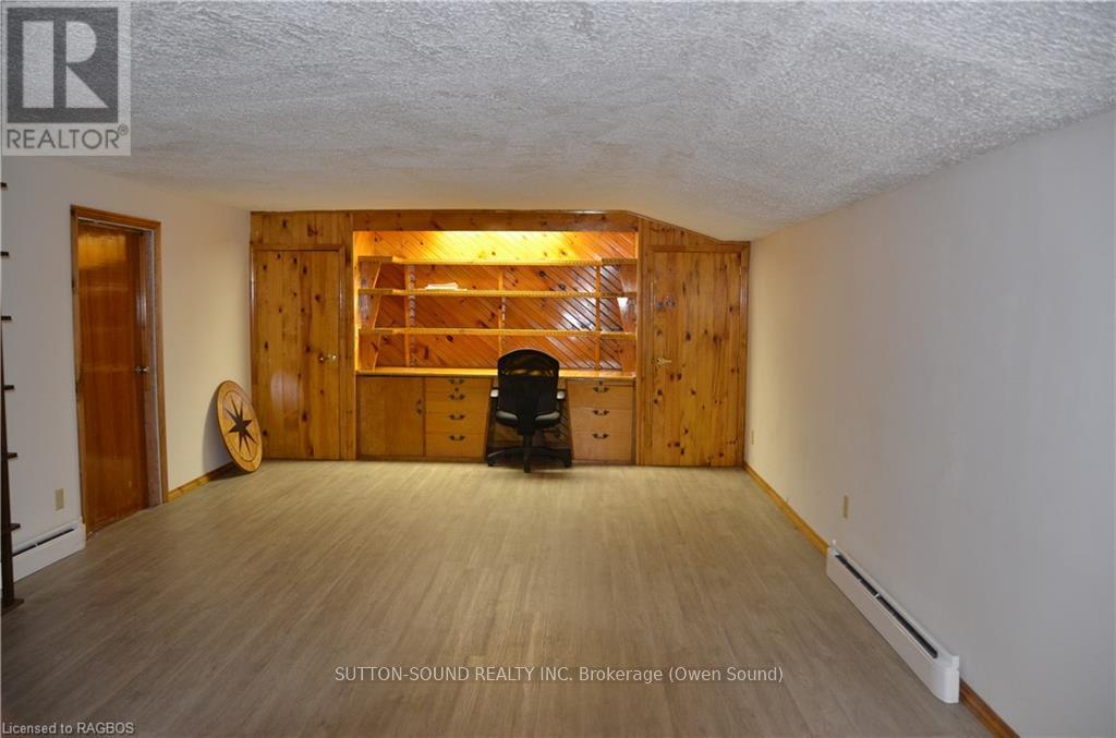 402432 Grey Road 4, West Grey, Ontario  N0H 1R0 - Photo 38 - X10850112
