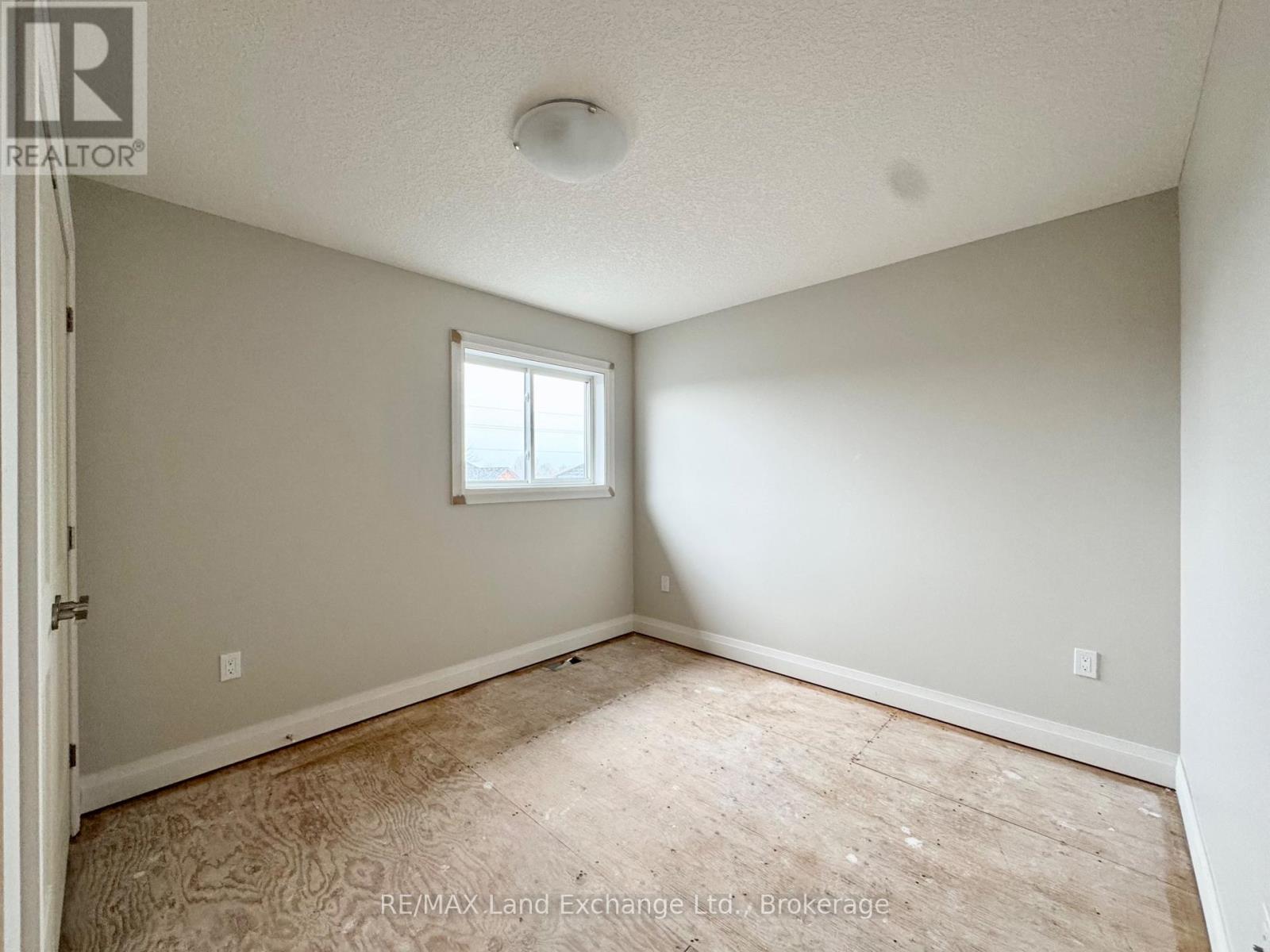 358 Rosner Drive, Saugeen Shores, Ontario  N0H 2C8 - Photo 10 - X10849516