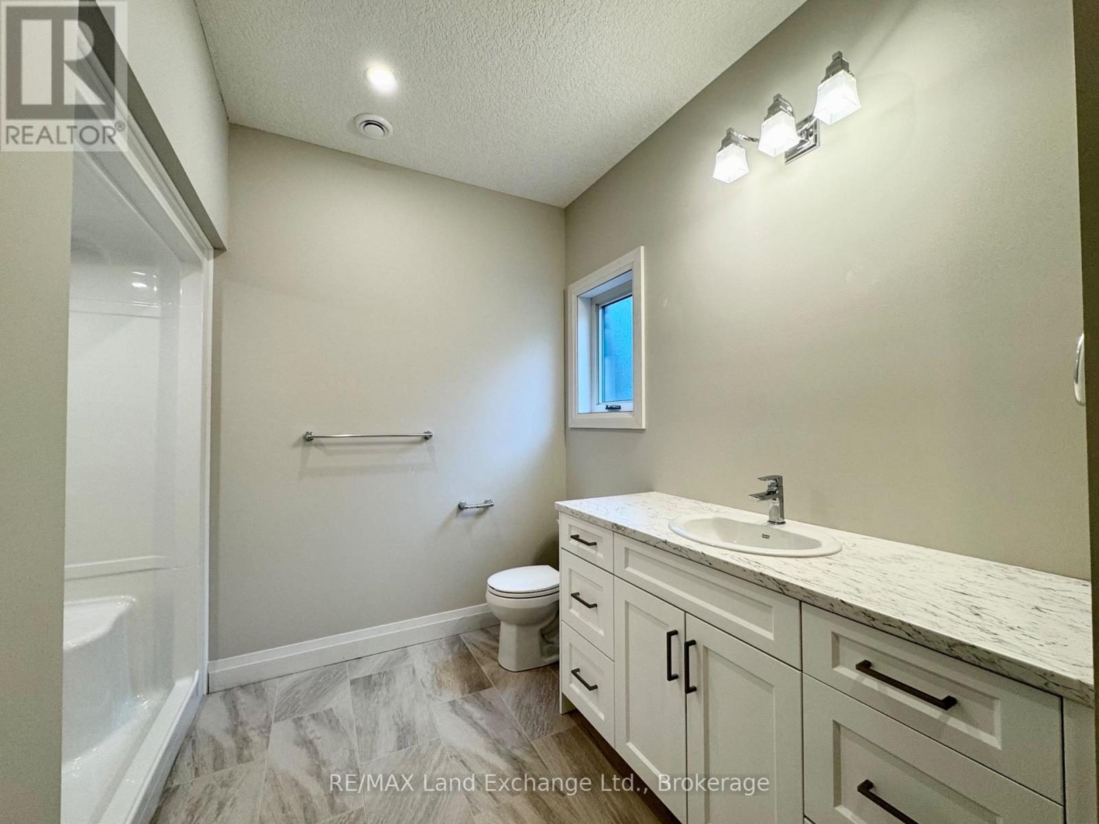 358 Rosner Drive, Saugeen Shores, Ontario  N0H 2C8 - Photo 8 - X10849516