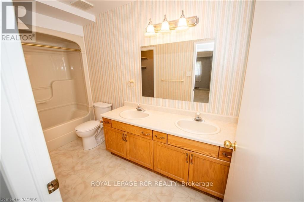 302 - 440 Durham Street W, Wellington North, Ontario  N0G 2L2 - Photo 36 - X10846850