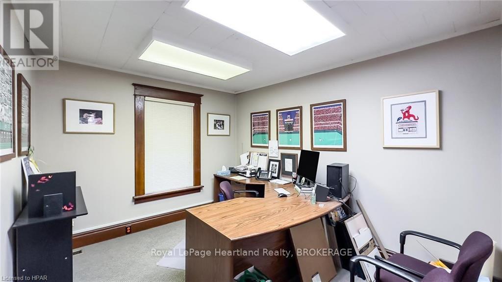 405 Queen St, North Huron, Ontario  N0M 1H0 - Photo 11 - X10780940