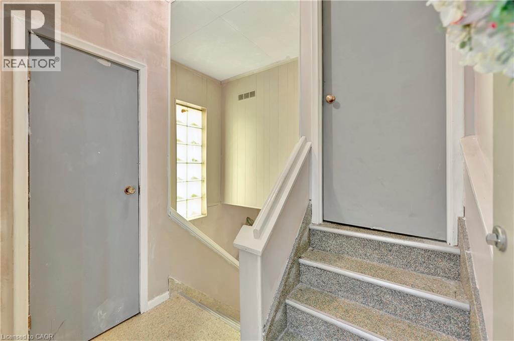 225 Parkdale Avenue N, Hamilton, Ontario  L8H 5X4 - Photo 25 - XH4204867