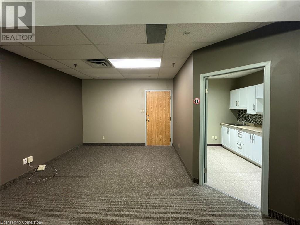 2150 Winston Park Drive Unit# 206-08, Oakville, Ontario  L6H 5W1 - Photo 6 - XH4192836