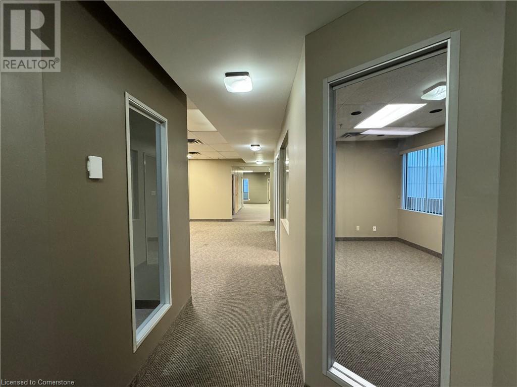 2150 Winston Park Drive Unit# 206-08, Oakville, Ontario  L6H 5W1 - Photo 7 - XH4192836