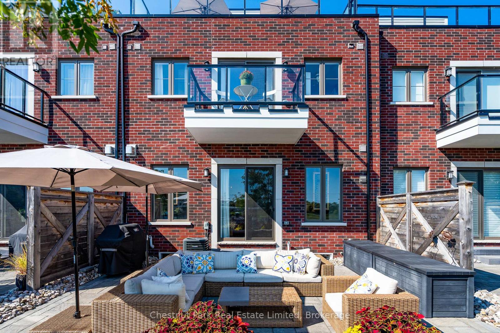 31 Emerson Mews, Collingwood, Ontario  L9Y 2X4 - Photo 4 - S10438539