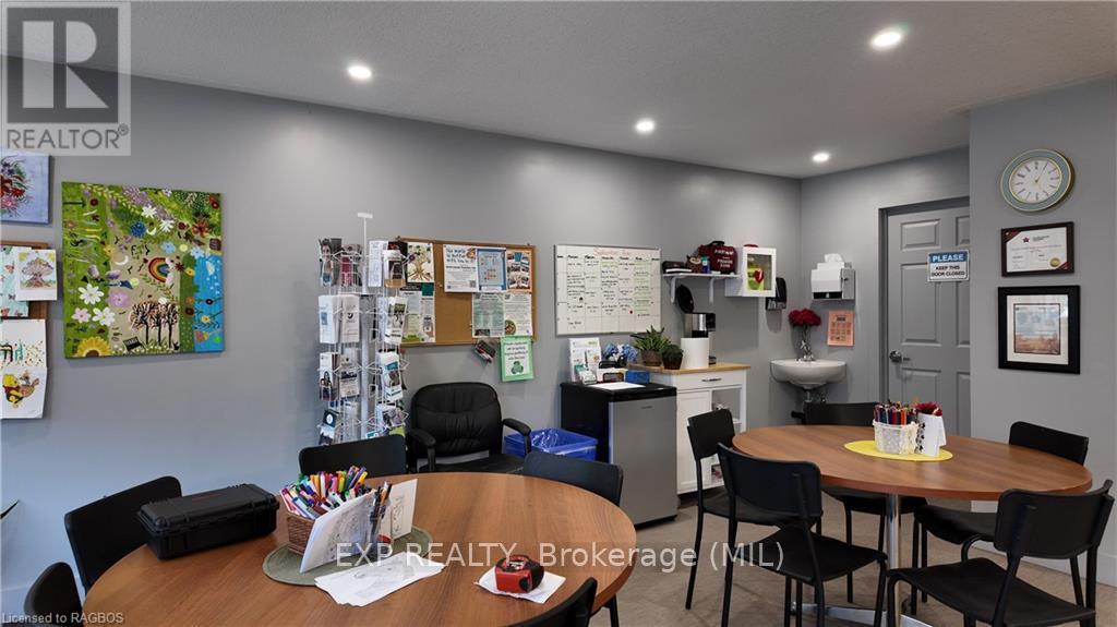 290 10th Street, Hanover, Ontario  N4N 1P2 - Photo 11 - X10846795