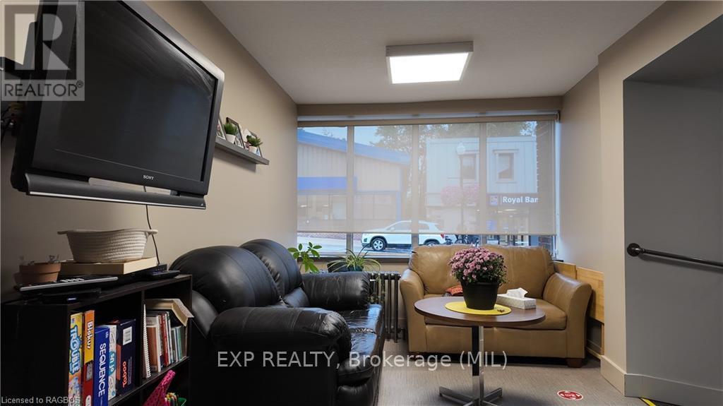 290 10th Street, Hanover, Ontario  N4N 1P2 - Photo 15 - X10846795