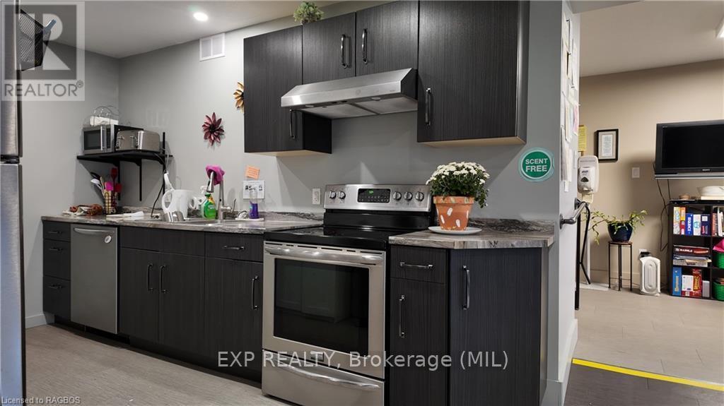 290 10th Street, Hanover, Ontario  N4N 1P2 - Photo 16 - X10846795