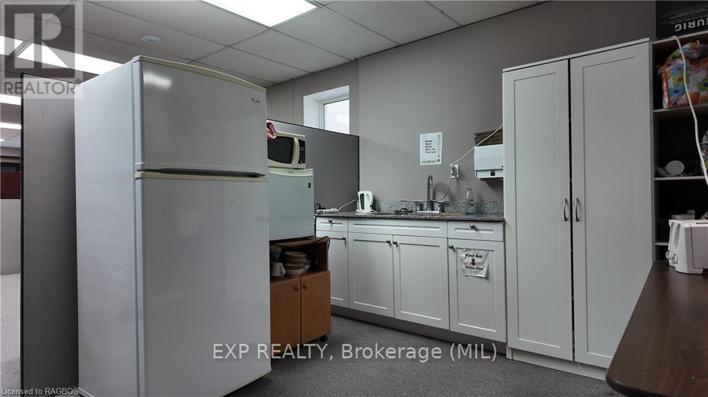 290 10th Street, Hanover, Ontario  N4N 1P2 - Photo 5 - X10846795