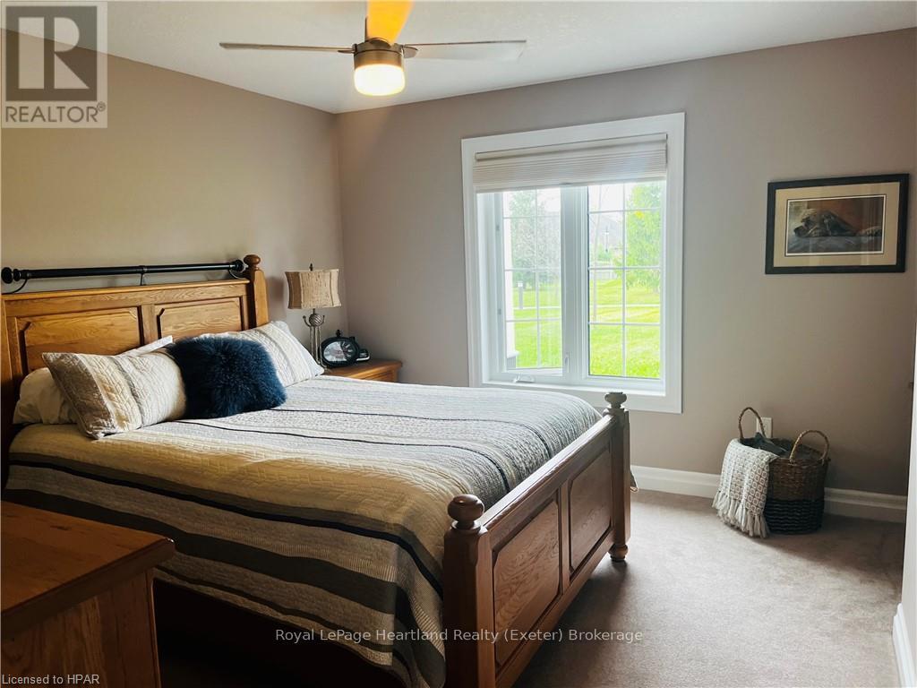 81 Redford Drive, South Huron, Ontario  N0M 1S3 - Photo 12 - X10780170