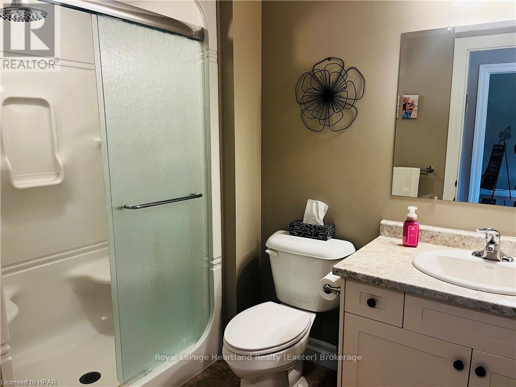 81 Redford Drive, South Huron, Ontario  N0M 1S3 - Photo 13 - X10780170