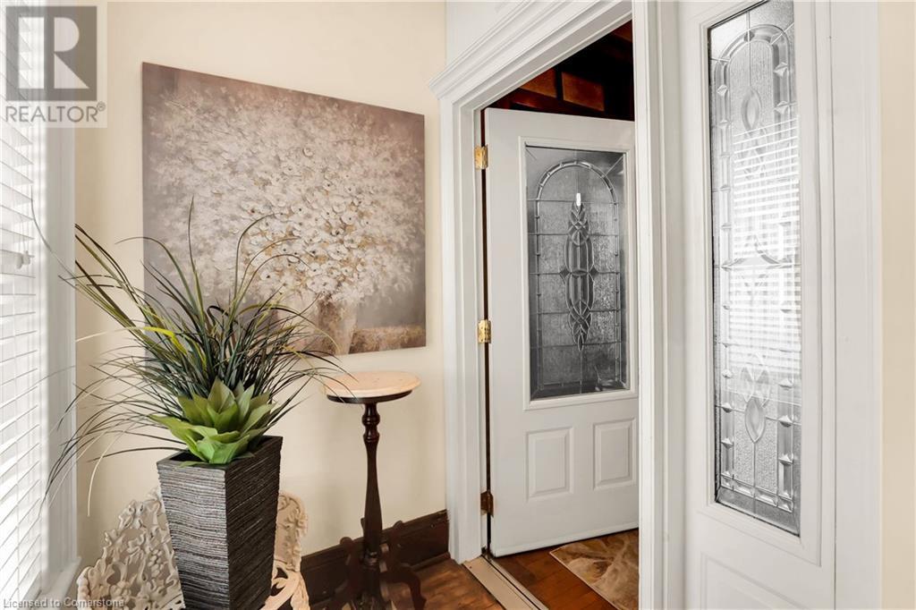 24 Cross Street, Welland, Ontario  L3B 3G1 - Photo 4 - 40654608