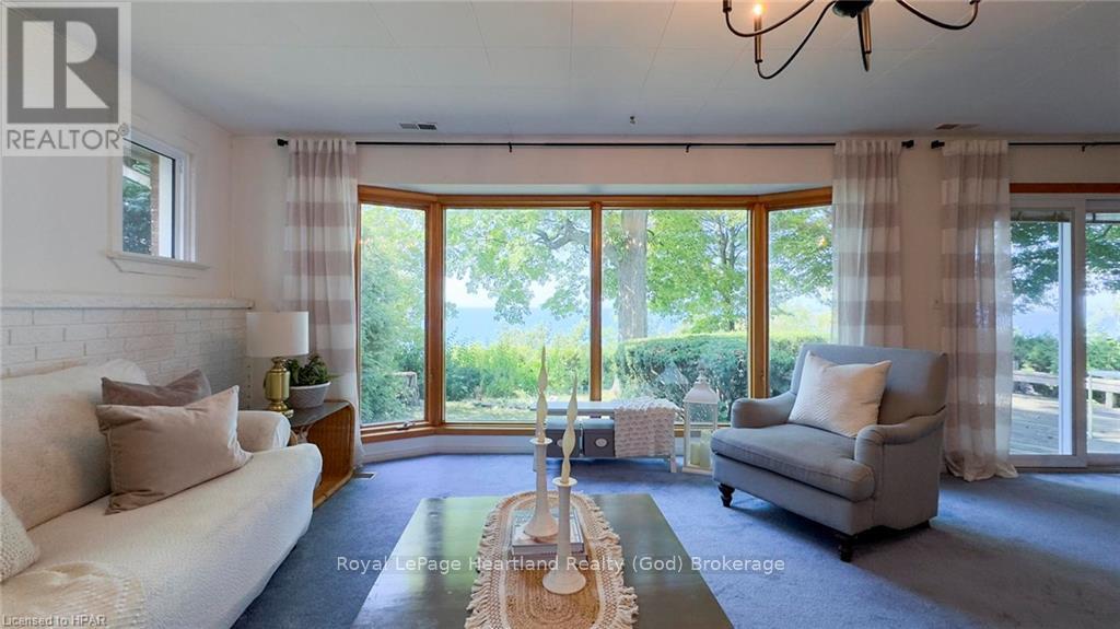 27 Bluewater Drive, Goderich, Ontario  N7A 3X8 - Photo 14 - X10780350
