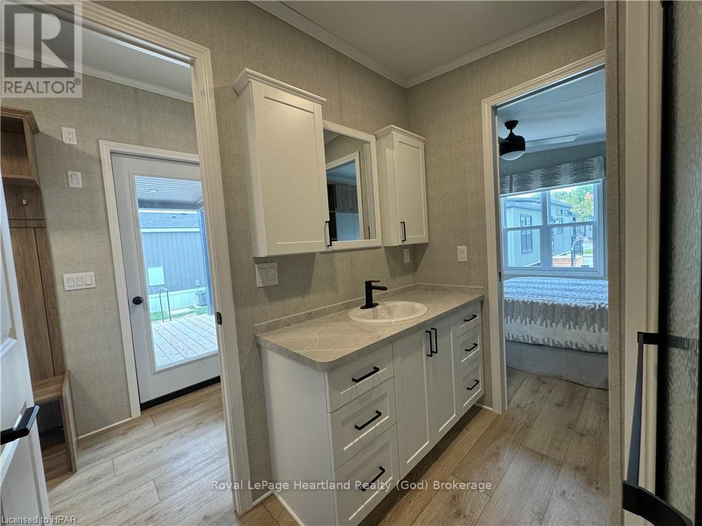 63 - 77683 Bluewater Highway, Bluewater, Ontario  N0M 1G0 - Photo 11 - X10780144