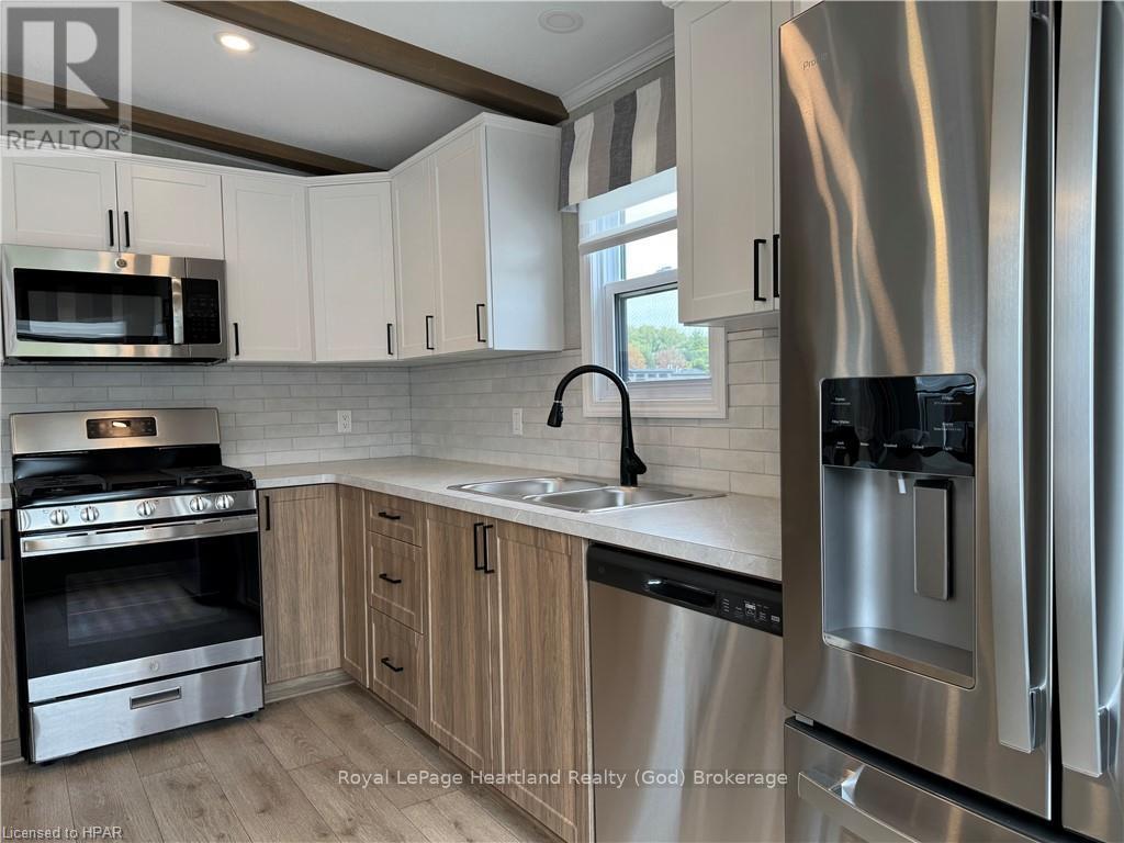 63 - 77683 Bluewater Highway, Bluewater, Ontario  N0M 1G0 - Photo 9 - X10780144