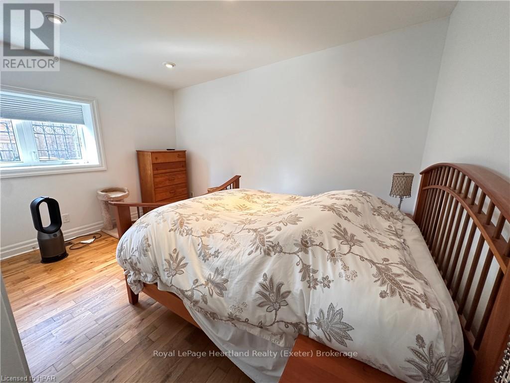 359 Main Street S, South Huron, Ontario  N0M 1S7 - Photo 10 - X10780279
