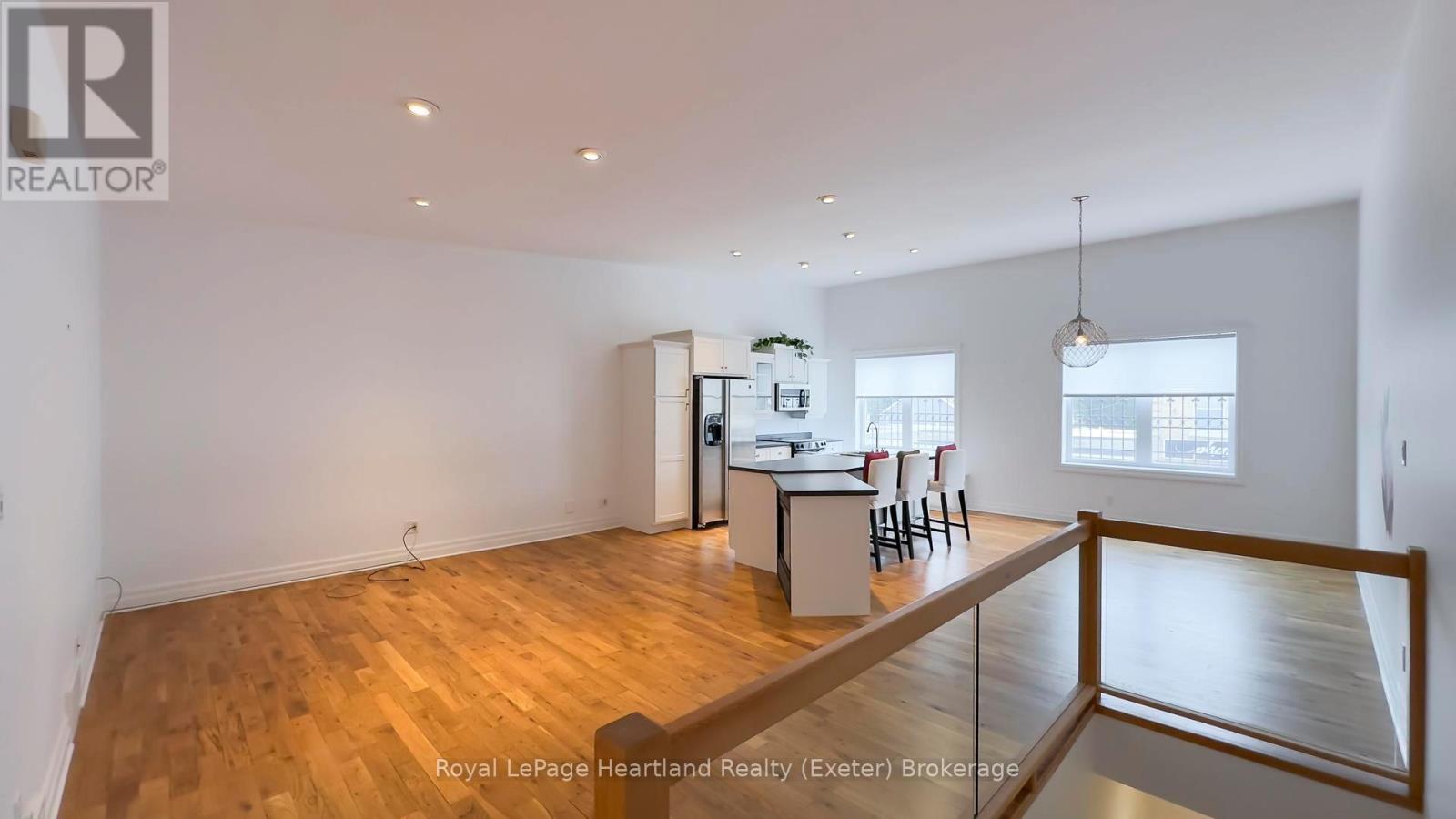 359 Main Street S, South Huron, Ontario  N0M 1S7 - Photo 20 - X10780279