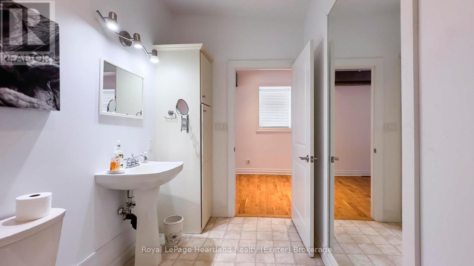 359 Main Street S, South Huron, Ontario  N0M 1S7 - Photo 39 - X10780279