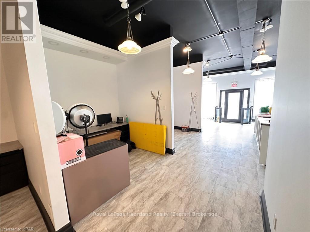 359 Main Street S, South Huron, Ontario  N0M 1S7 - Photo 6 - X10780279