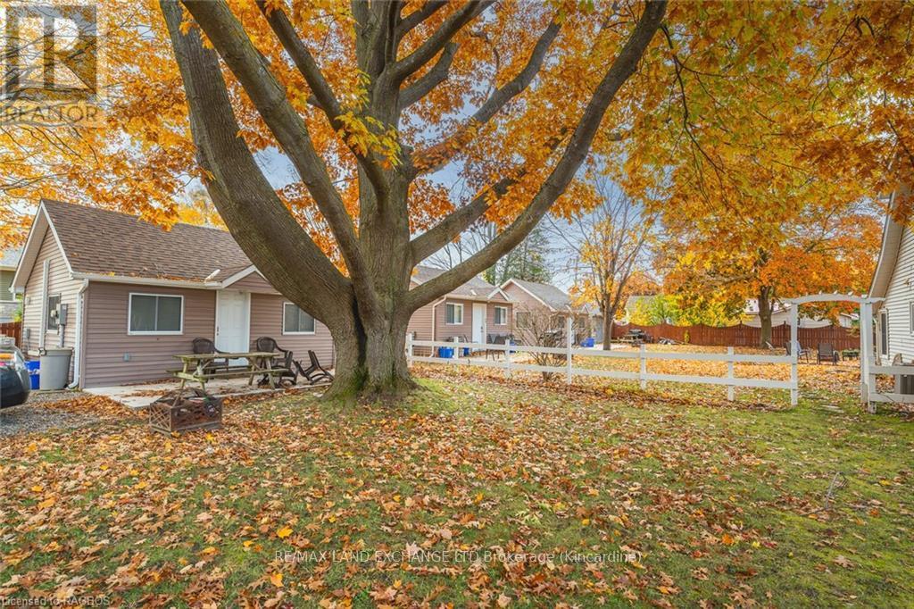 332 Mill Street, Saugeen Shores, Ontario  N0H 2C0 - Photo 3 - X10846353
