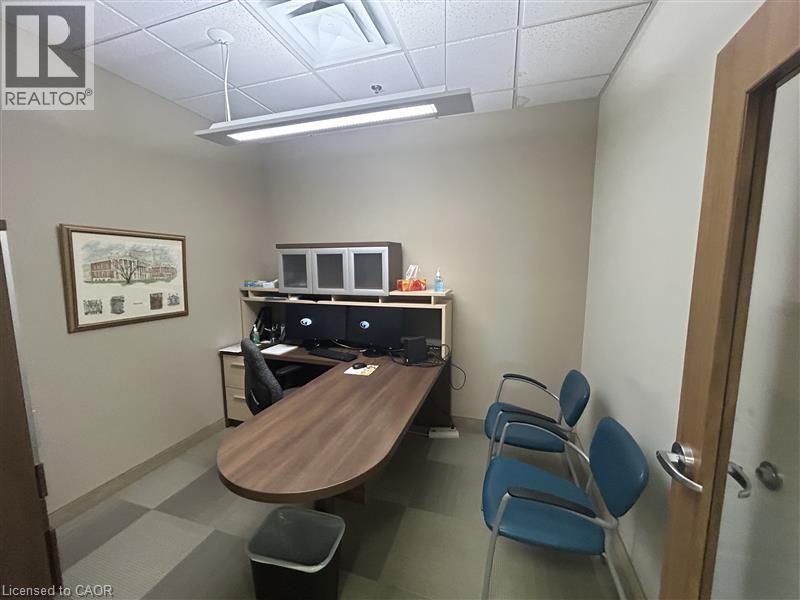 435 Mcneilly Road Unit# 204, Stoney Creek, Ontario  L8E 5E3 - Photo 2 - 40658403