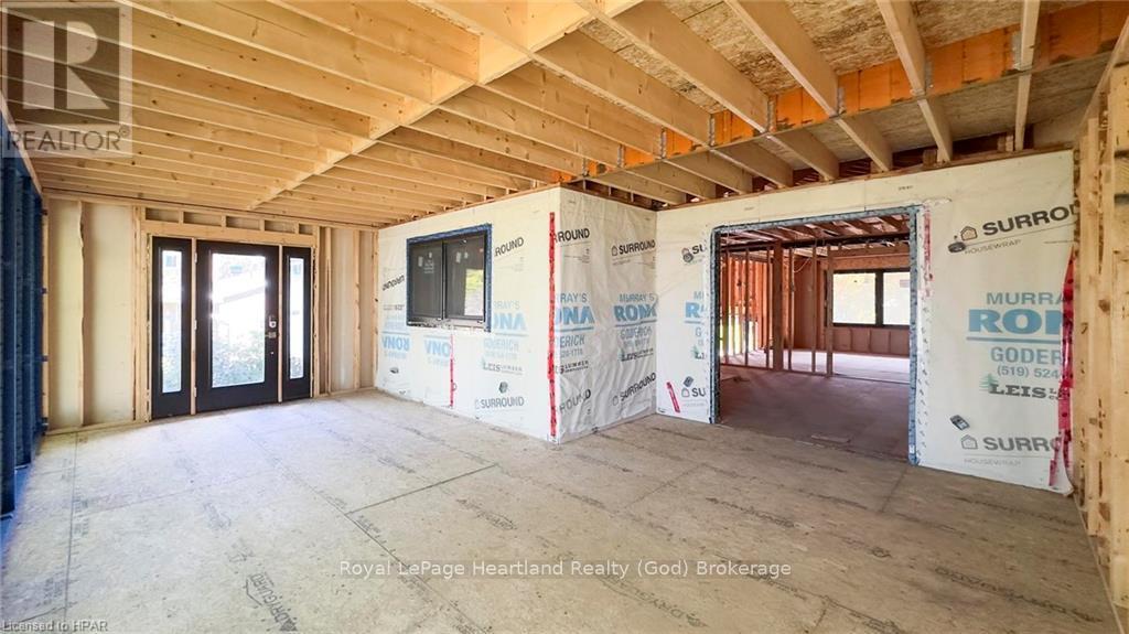 30 Leonard Drive, Goderich, Ontario  N7A 4K6 - Photo 11 - X10780333