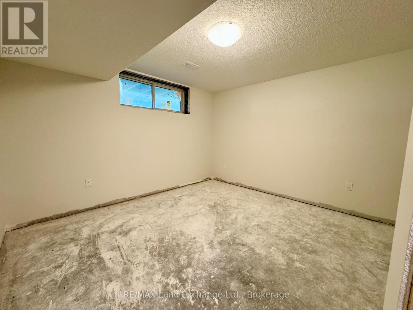 443 Ivings Drive, Saugeen Shores, Ontario  N0H 2C3 - Photo 12 - X10846875