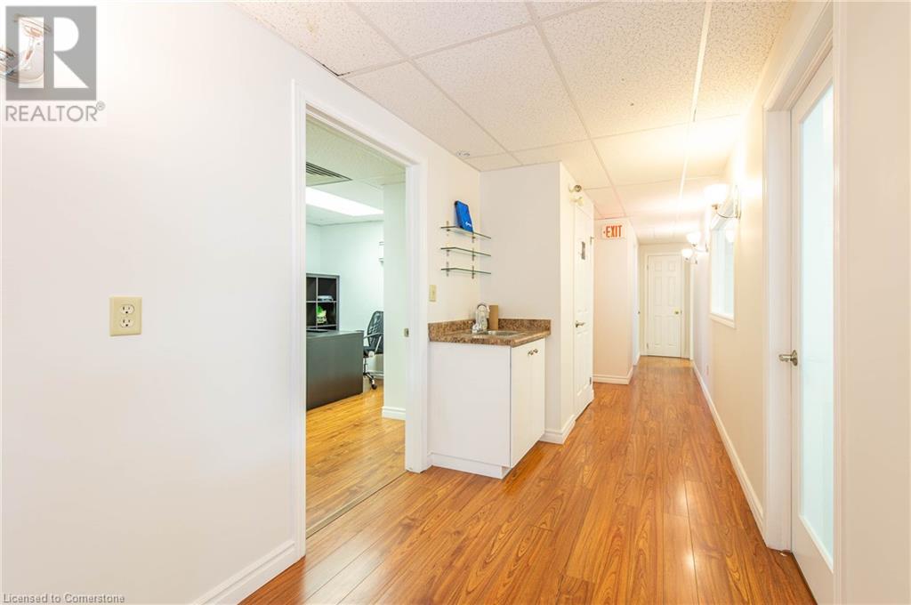 585 Queen Street S, Kitchener, Ontario  N2G 4S4 - Photo 12 - 40672051