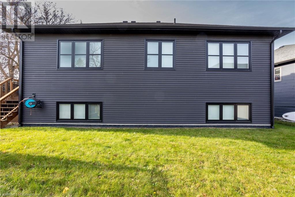 30 Lakeshore Road, Wasaga Beach, Ontario  L9Z 2Y3 - Photo 40 - 40660193