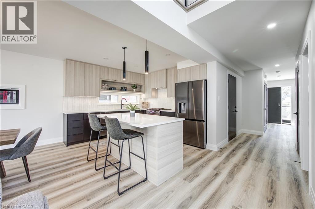57 Centre St, Grand Bend, Ontario  N0M 1T0 - Photo 7 - 40675113