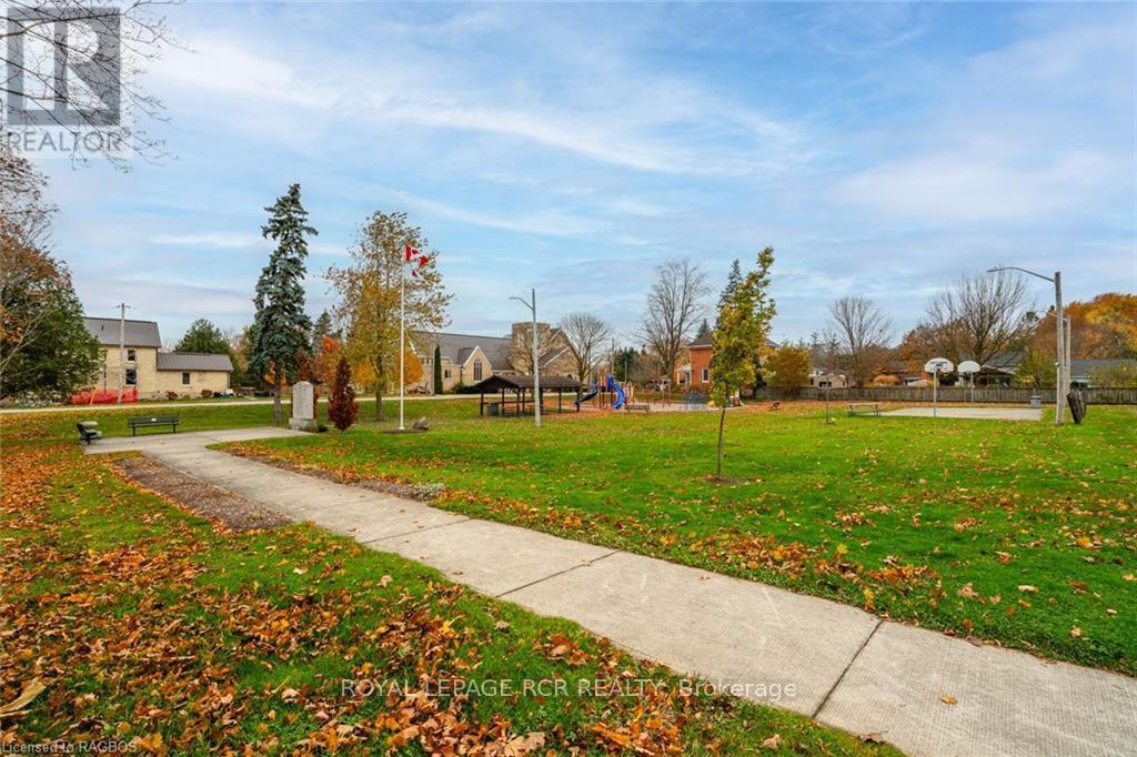 3 Elora Street, Minto, Ontario  N0G 1M0 - Photo 36 - X11879944
